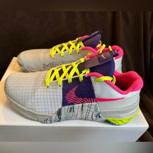 Nike Metcon 8 Custom Women's Training Shoes Size 8.5 - Picture 3 of 15